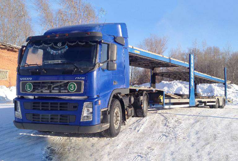 Заказать грузовой автомобиль для отправки личныx вещей : Мебель из Боровичей в Москву