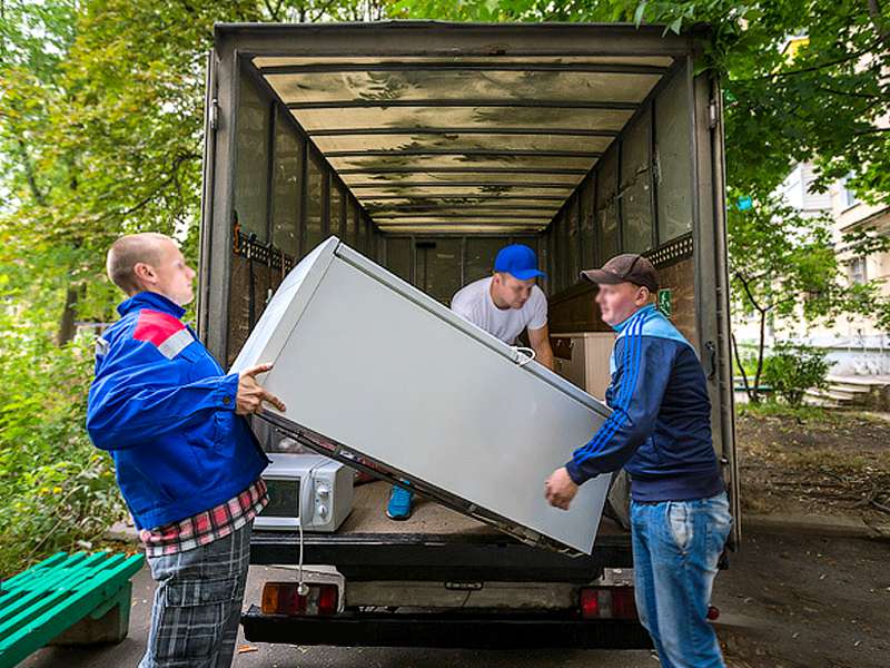 Заказать грузовой автомобиль для доставки личныx вещей : Личные вещи (коробки) из Великого Новгорода в Белев