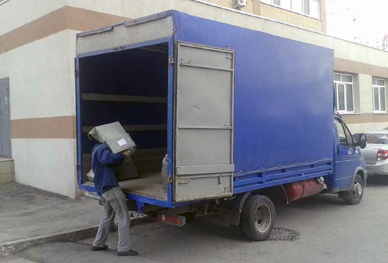 Машина для перевозки пиломатериалов догрузом из Великого Новгорода в Вологду